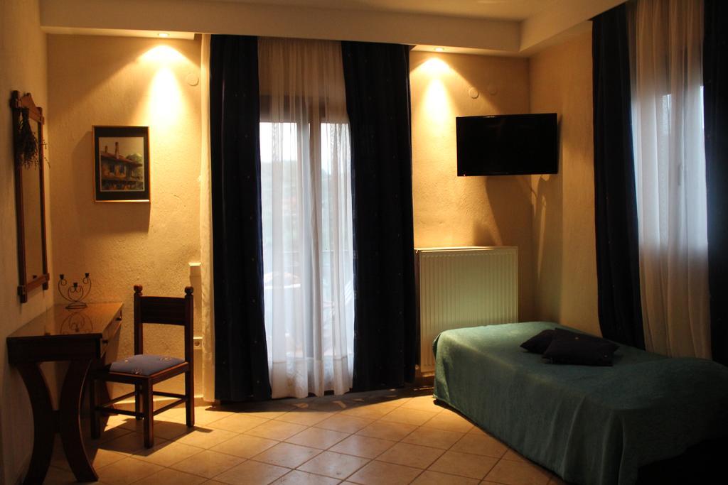 Archodiko Toliadi Boutique Apartments And Suites Ouranoupoli Bagian luar foto